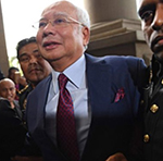 نخست وزیر سابق مالزیا رسما به فساد مالی متهم شد